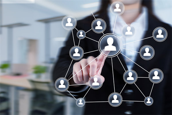 管理咨詢?nèi)绾尉珳拾衙}，引領(lǐng)企業(yè)高效轉(zhuǎn)型升級？