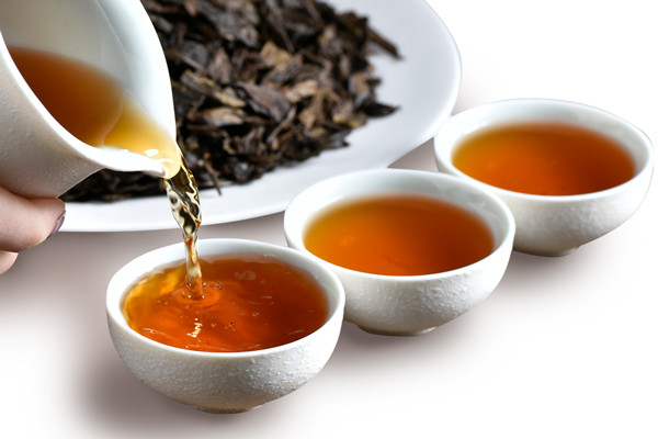 在多元化市場(chǎng)環(huán)境下，品牌如何保持一致性并突出特色？